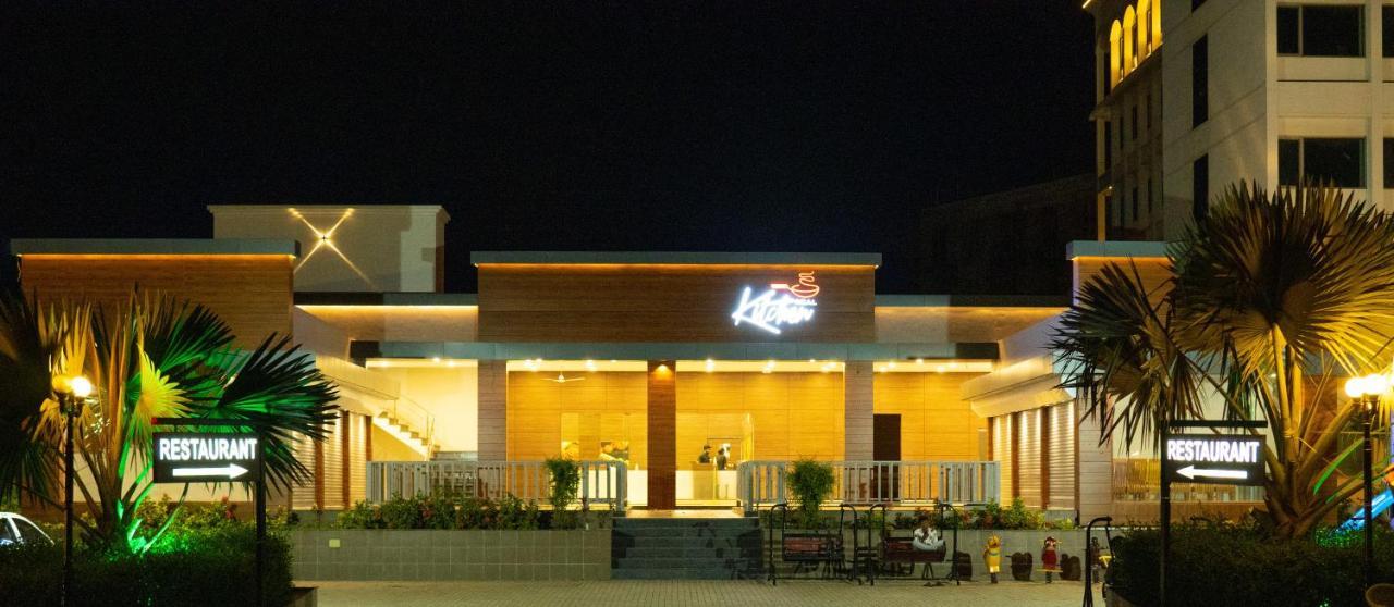 Regenta Central Somnath, Bhalpara Exteriér fotografie