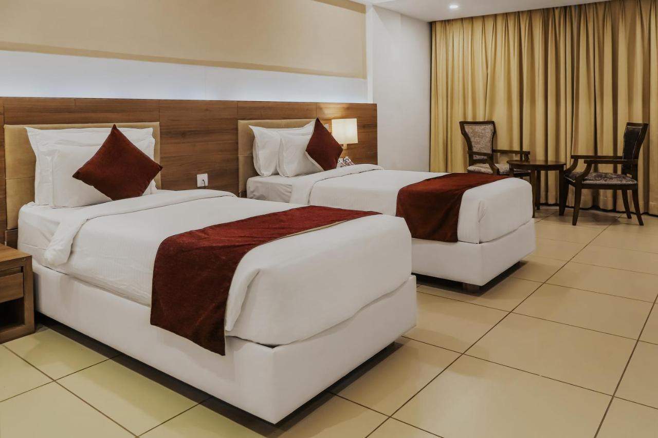 Regenta Central Somnath, Bhalpara Exteriér fotografie