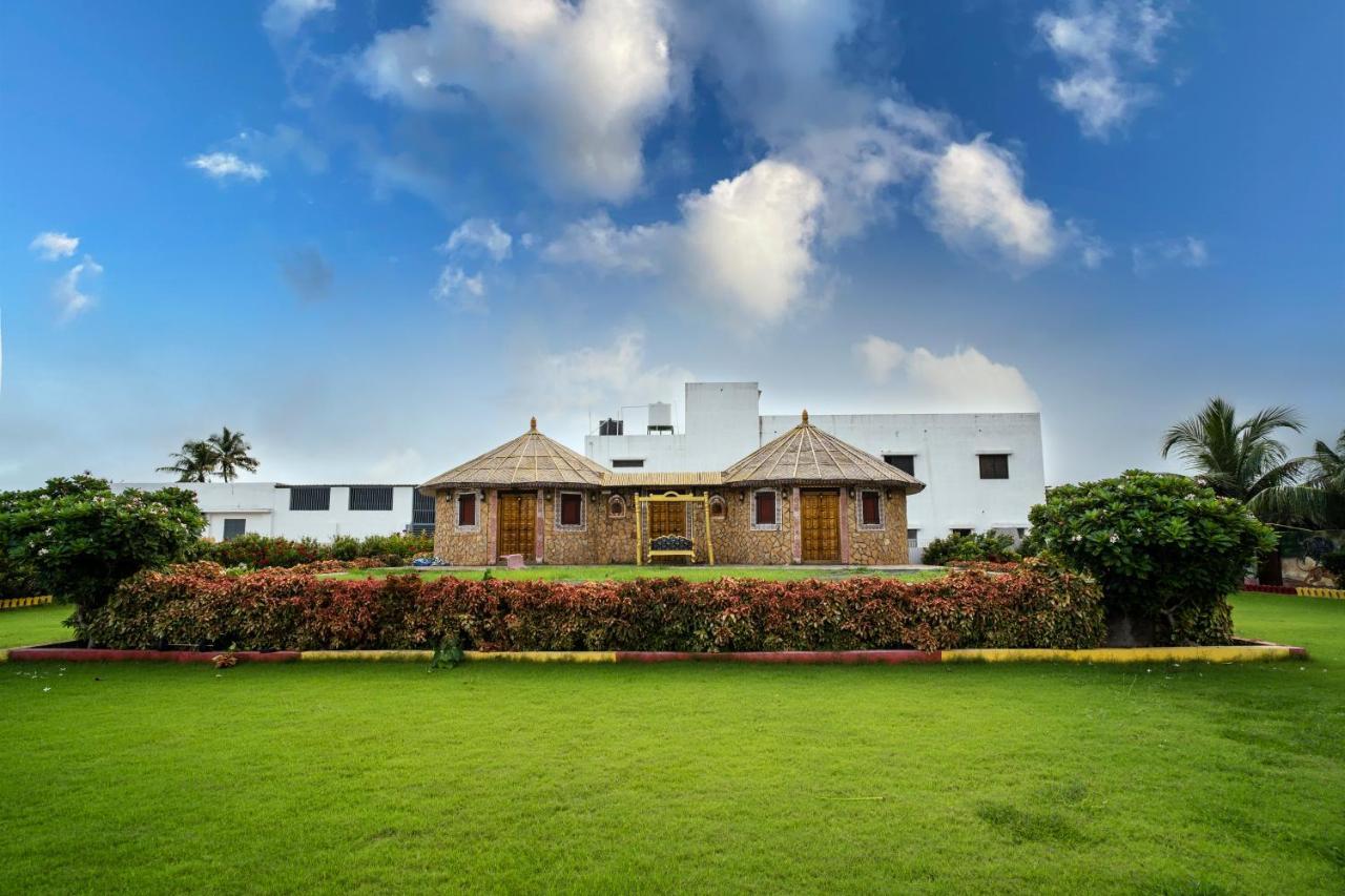 Regenta Central Somnath, Bhalpara Exteriér fotografie